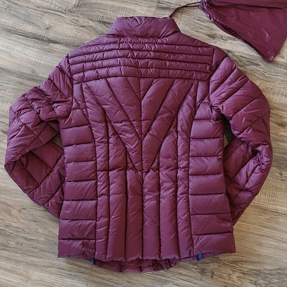 EUC Lightweight Packable Down Jacket - Picture 7 of 8